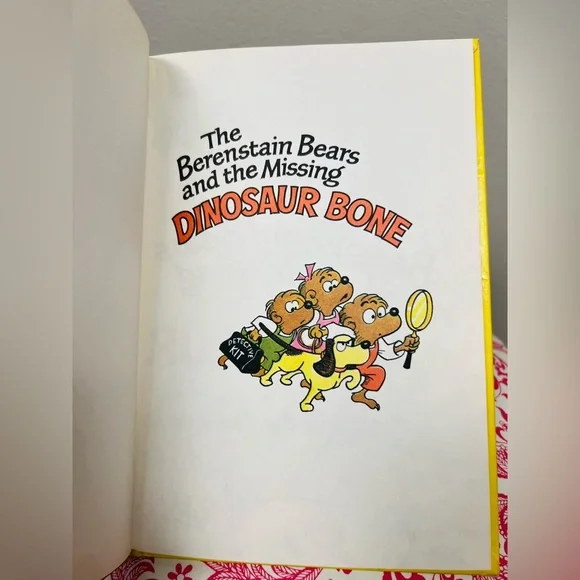 Vintage Children’s Book · The Berenstain Bears and the Missing Dinosaur Bone (19 - Picture 2 of 7